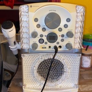 SINGING MACHINE BLUETOOTH KARAOKE SYSTEM WITH CDG